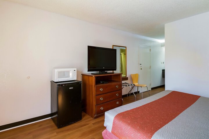 Room 25 of 45