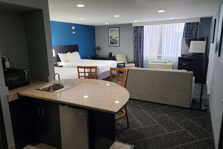 Room 16 of 72