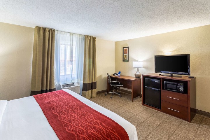 Comfort Inn Waukesha - Milwaukee West
