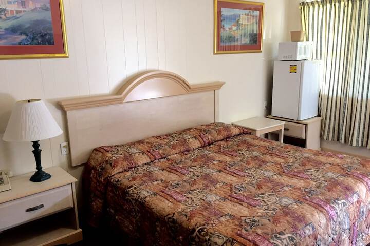 Room 10 of 20