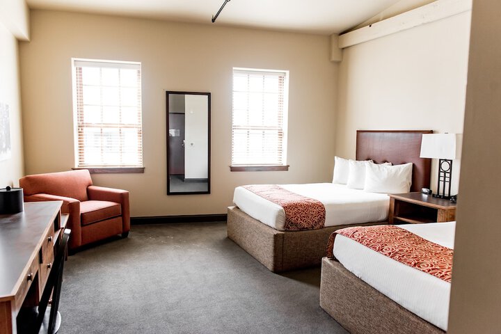 Room 33 of 52