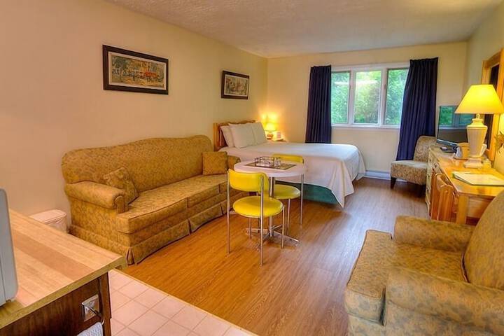 Room 14 of 32