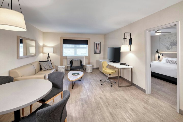 Room 32 of 56