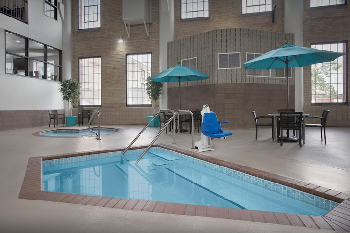 The Suites Hotel at Waterfront Plaza