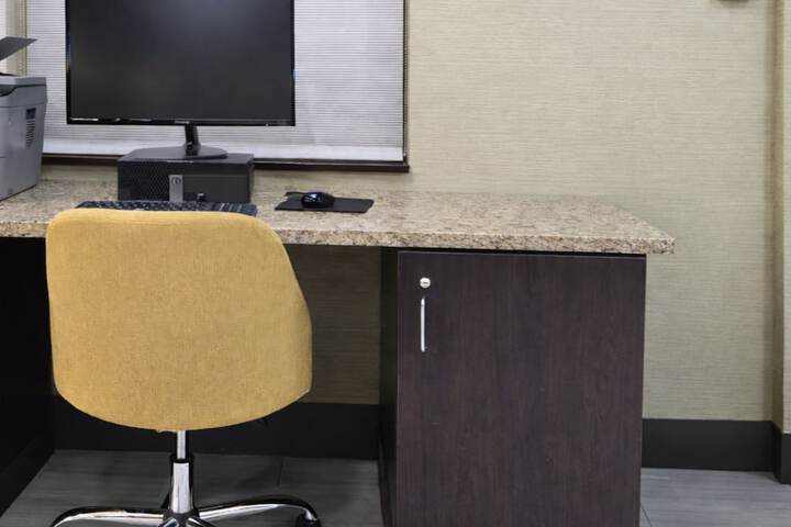 Holiday Inn Express Hotel & Suites St. Paul-Woodbury by IHG