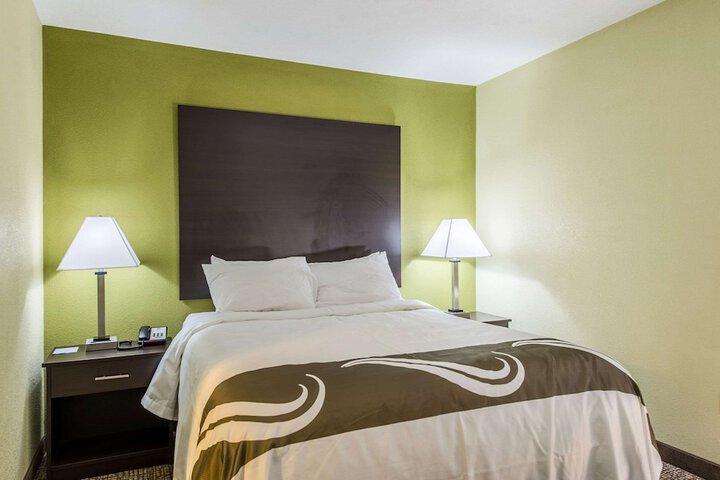 Room 14 of 29