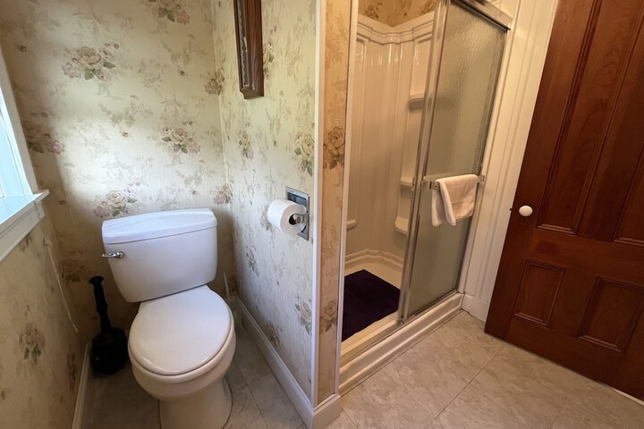Room 8 of 22