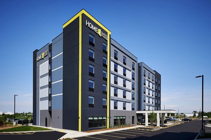 Hotel 2 of 53