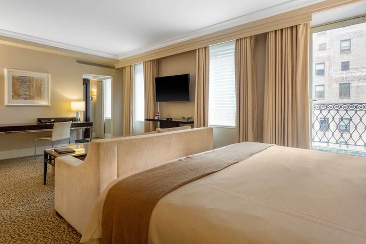 Room 72 of 125