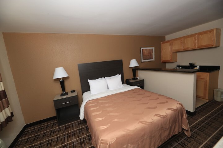 Room 44 of 61