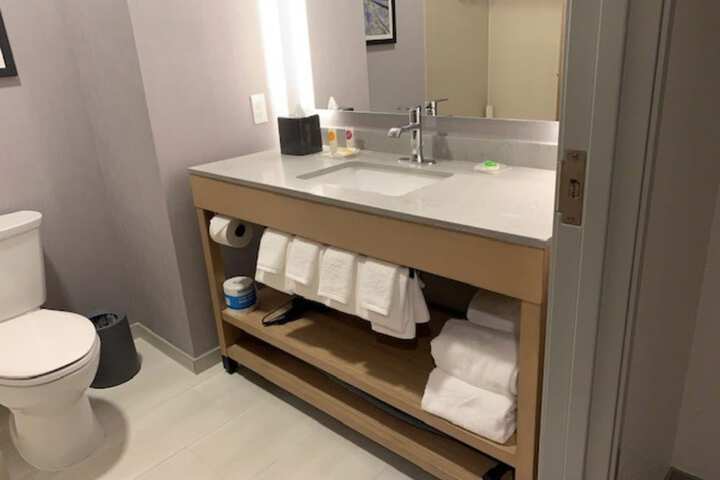 Room 42 of 56
