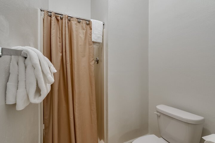 Room 15 of 42