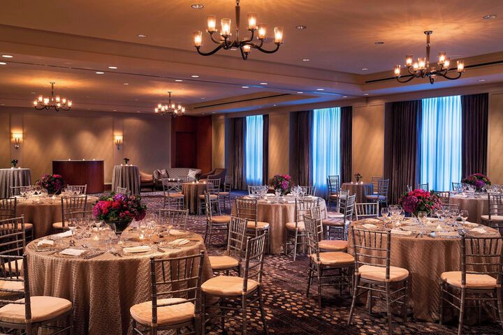 Ballroom/Hall 65 of 76