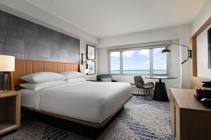 Sheraton Erie Bayfront Hotel