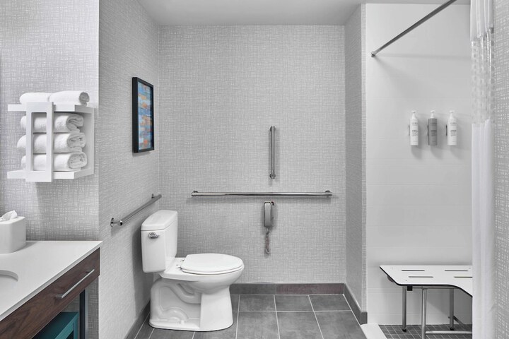 Hampton Inn & Suites Saratoga Springs Downtown