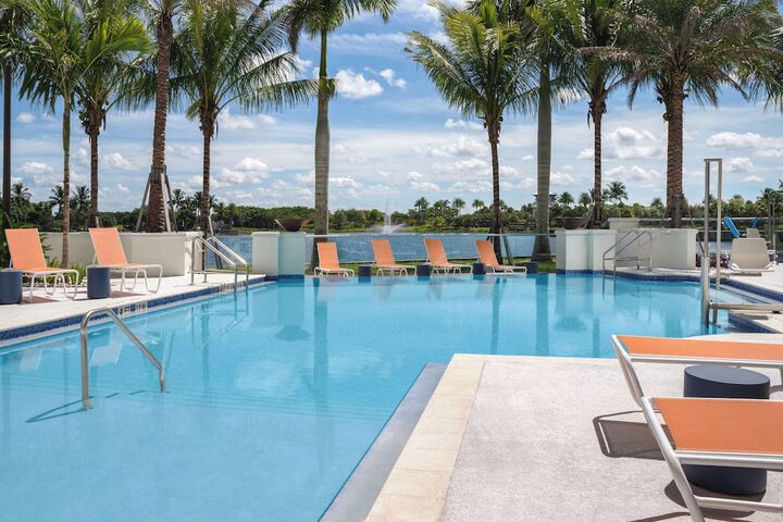 Hampton Inn & Suites Naples South