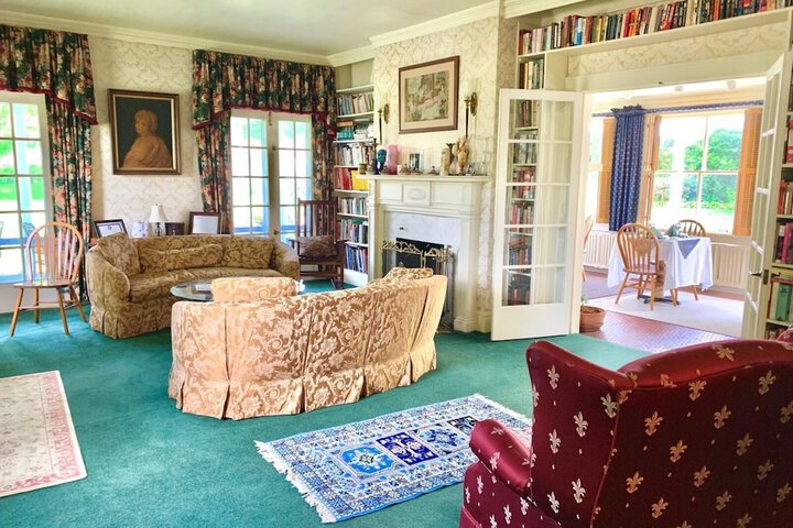 Room 11 of 29