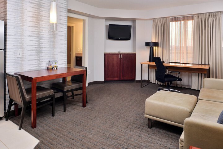 Room 27 of 44