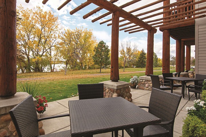 Best Western Plus Riverfront Hotel & Suites