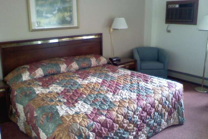 Room 14 of 26