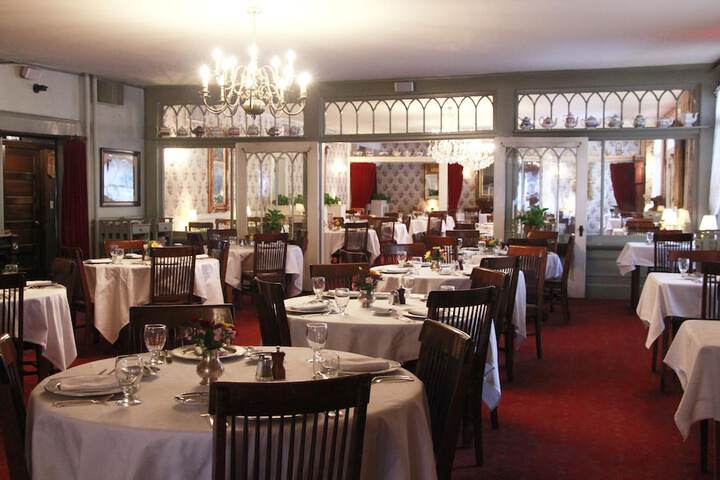 Breakfast/Coffee Service 126 of 126
