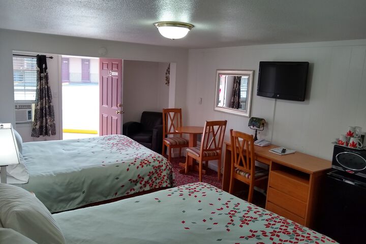 Holiday Motel