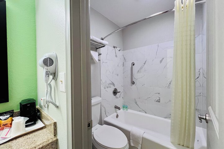 Suite 16 Motel