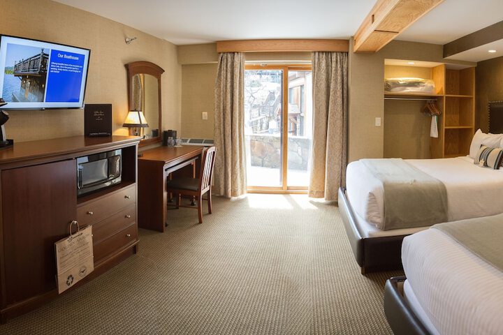 Golden Arrow Lakeside Resort