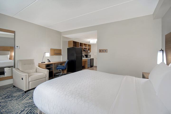 Room 44 of 61