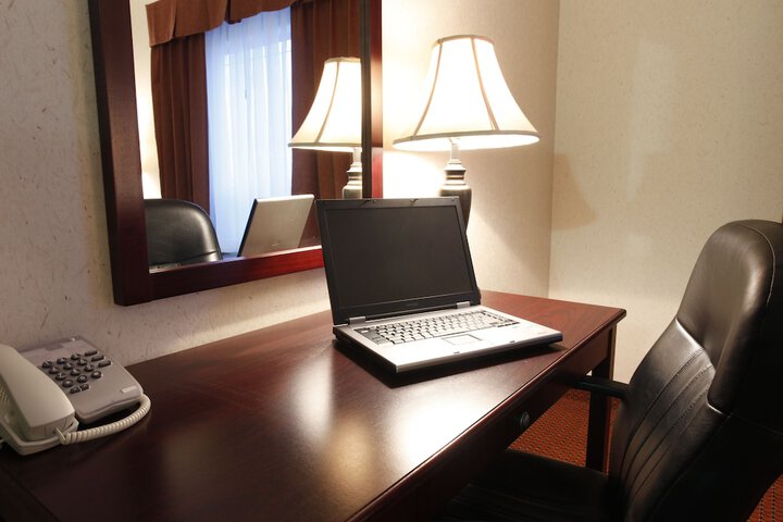 Business Center 33 of 33