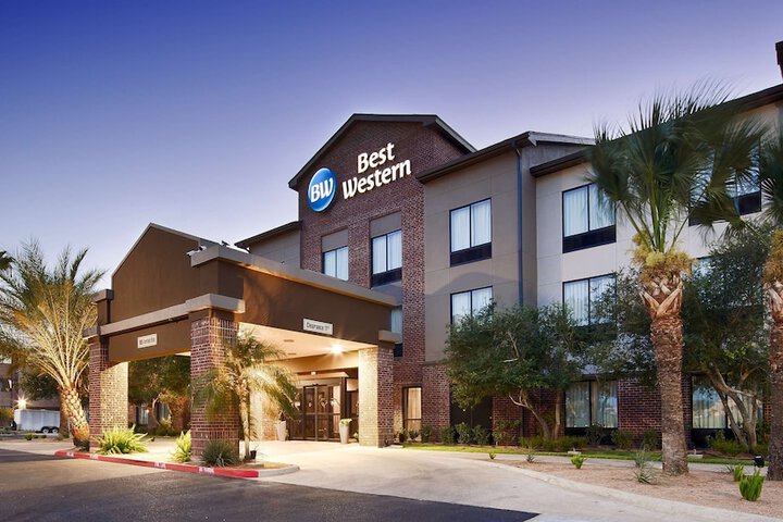 Hotel 2 of 25