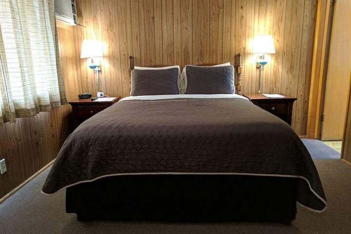 Room 13 of 31