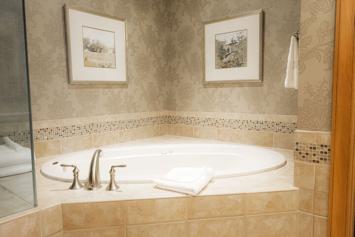 Hot Tub 487 of 500
