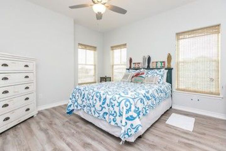 5BR 4 5BA Newly Built Luxury Beach House by RedAwning