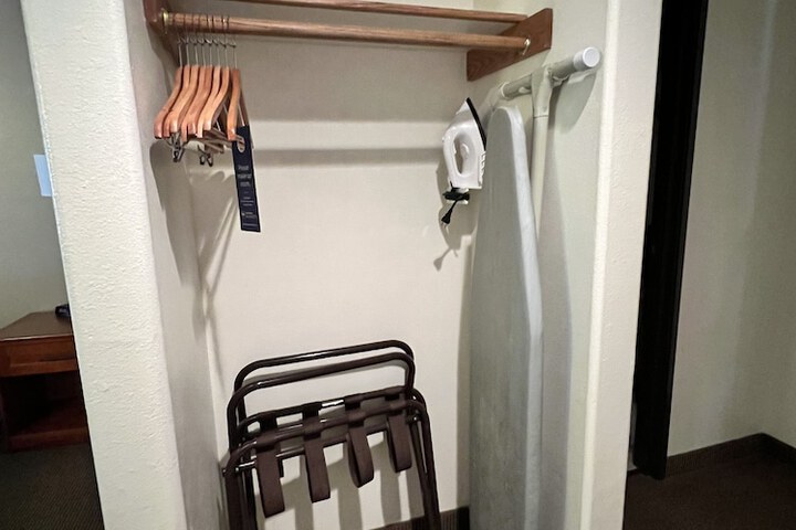 Room 10 of 23