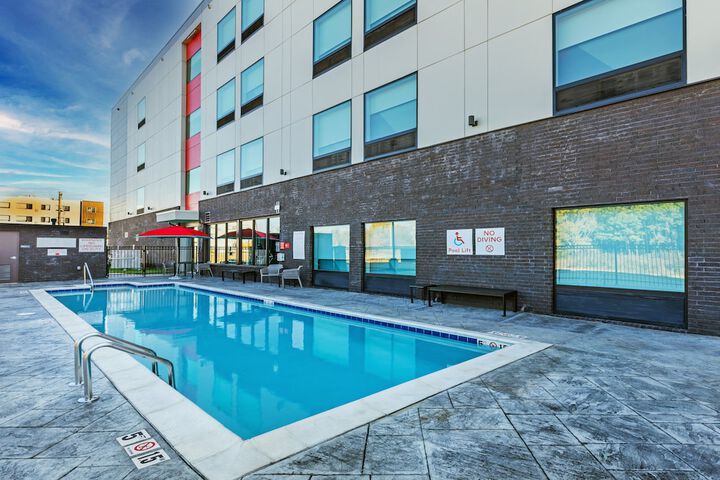avid hotel Bentonville – Rogers by IHG