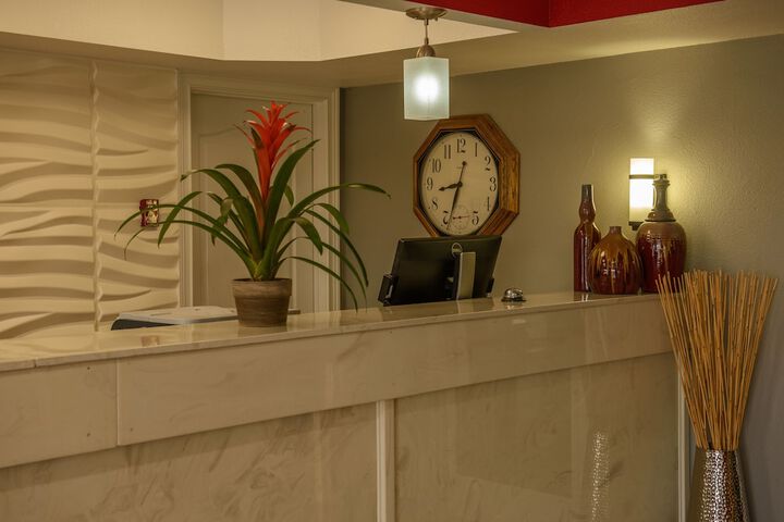 Hotel 5 of 41