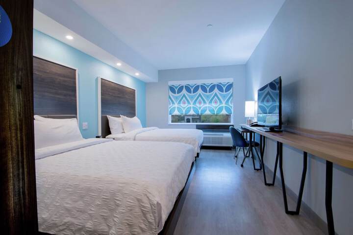Room 32 of 50