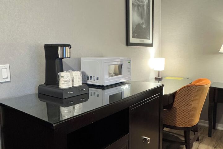 Big Bird Inn Wawa SureStay Collection by Best Western