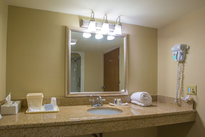Room 18 of 32