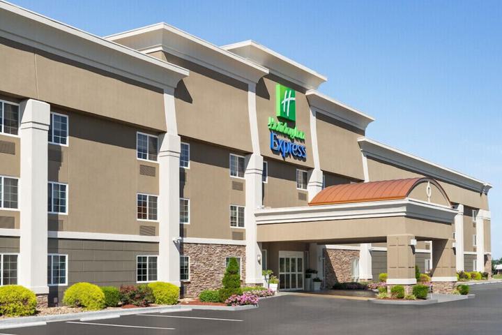 Hotel 2 of 36