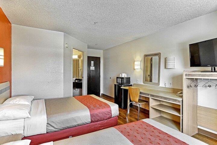 Room 20 of 36