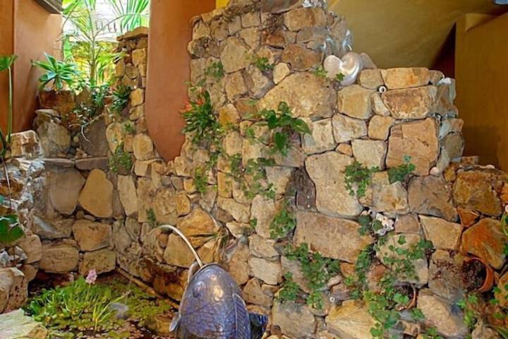 Secret Garden Inn