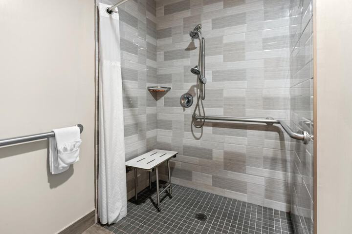 Hotel Aura SFO