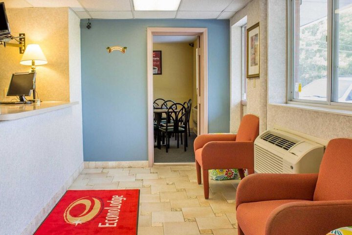 Hotel Interior 8 of 25