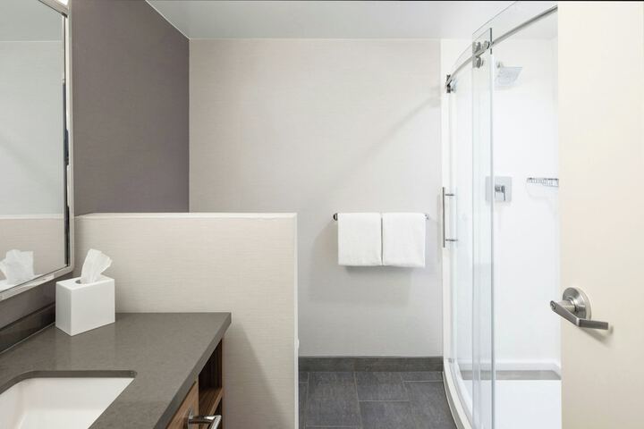 Courtyard by Marriott Hanover Lebanon