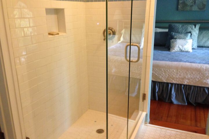 Room 17 of 80