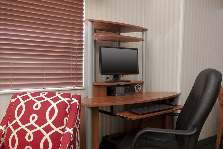 Business Center 63 of 63