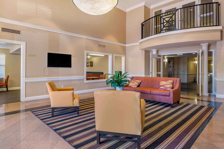 Hotel Interior 7 of 37