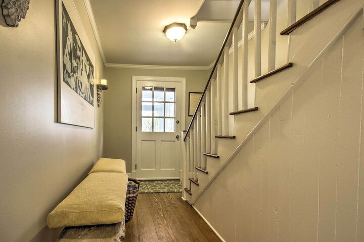 Historic Farmhouse w / Chefs Kitchen Near Wineries